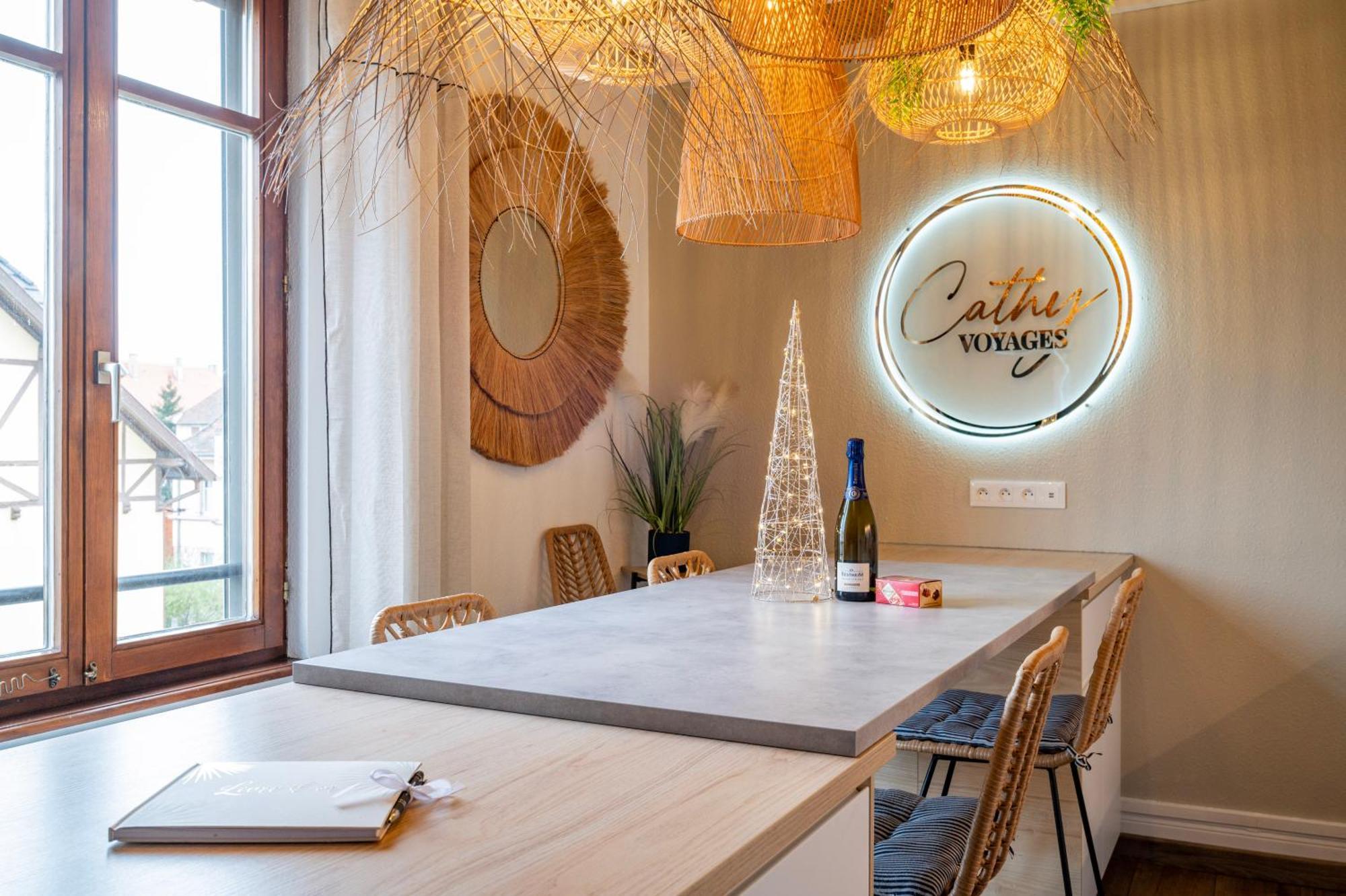 Lit Rond Tres Grand Et Confortable - Garage Possible Ou Parking Gratuit Rue - Gare 2 Min Et Ville 4 Min En Tram - Ciel Etoile - Netflix Videoprojecteur - Luxe Et Evasion Στρασβούργο Εξωτερικό φωτογραφία
